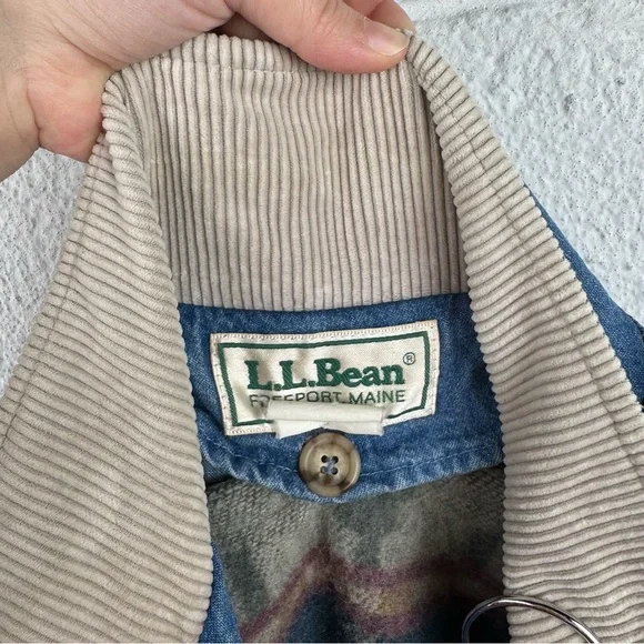 Vintage L.L. Bean Denim Barn Coat with Blanket Lining - Picture 11 of 14